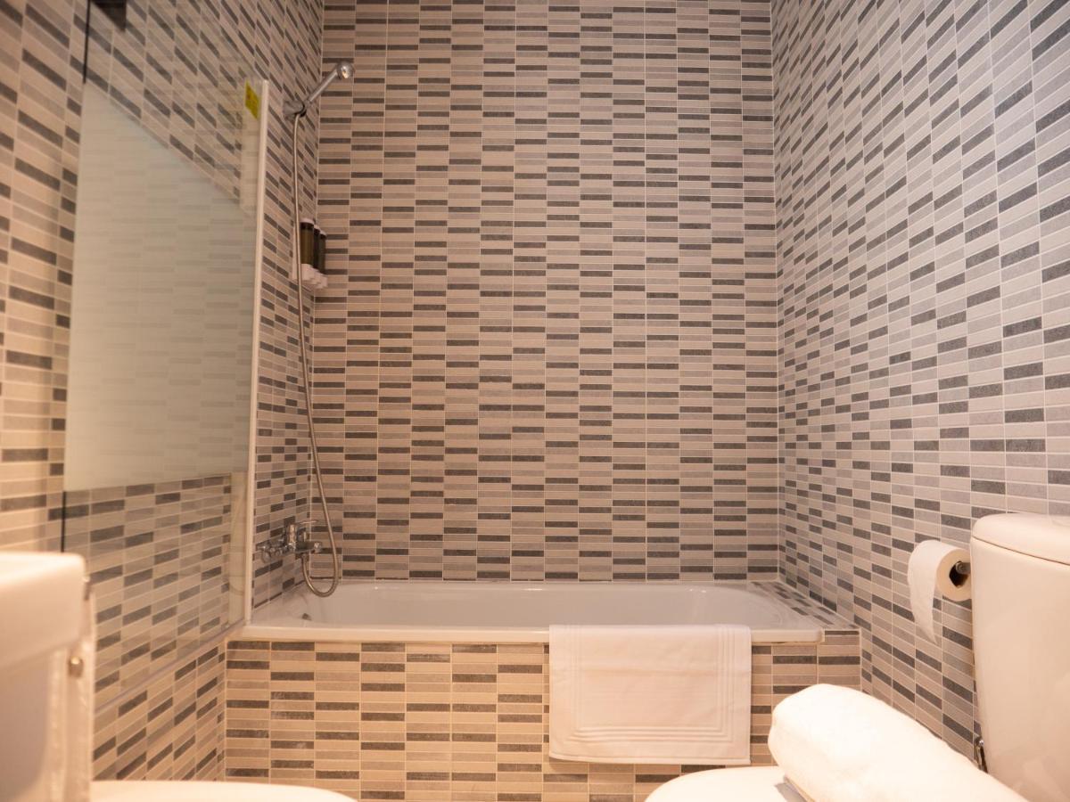 Stylish Apartment In The Heart Of Malaga With Pool エクステリア 写真