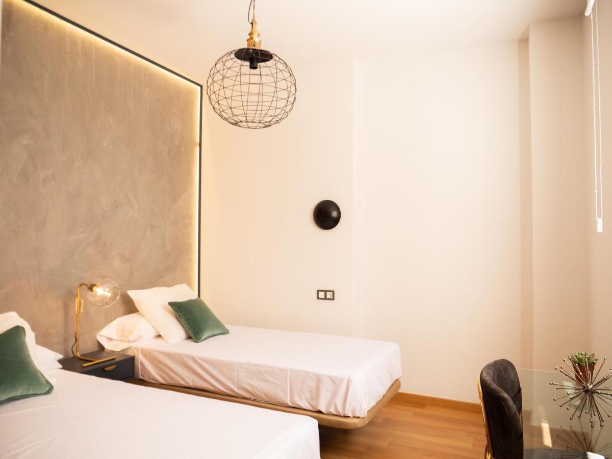 Stylish Apartment In The Heart Of Malaga With Pool エクステリア 写真