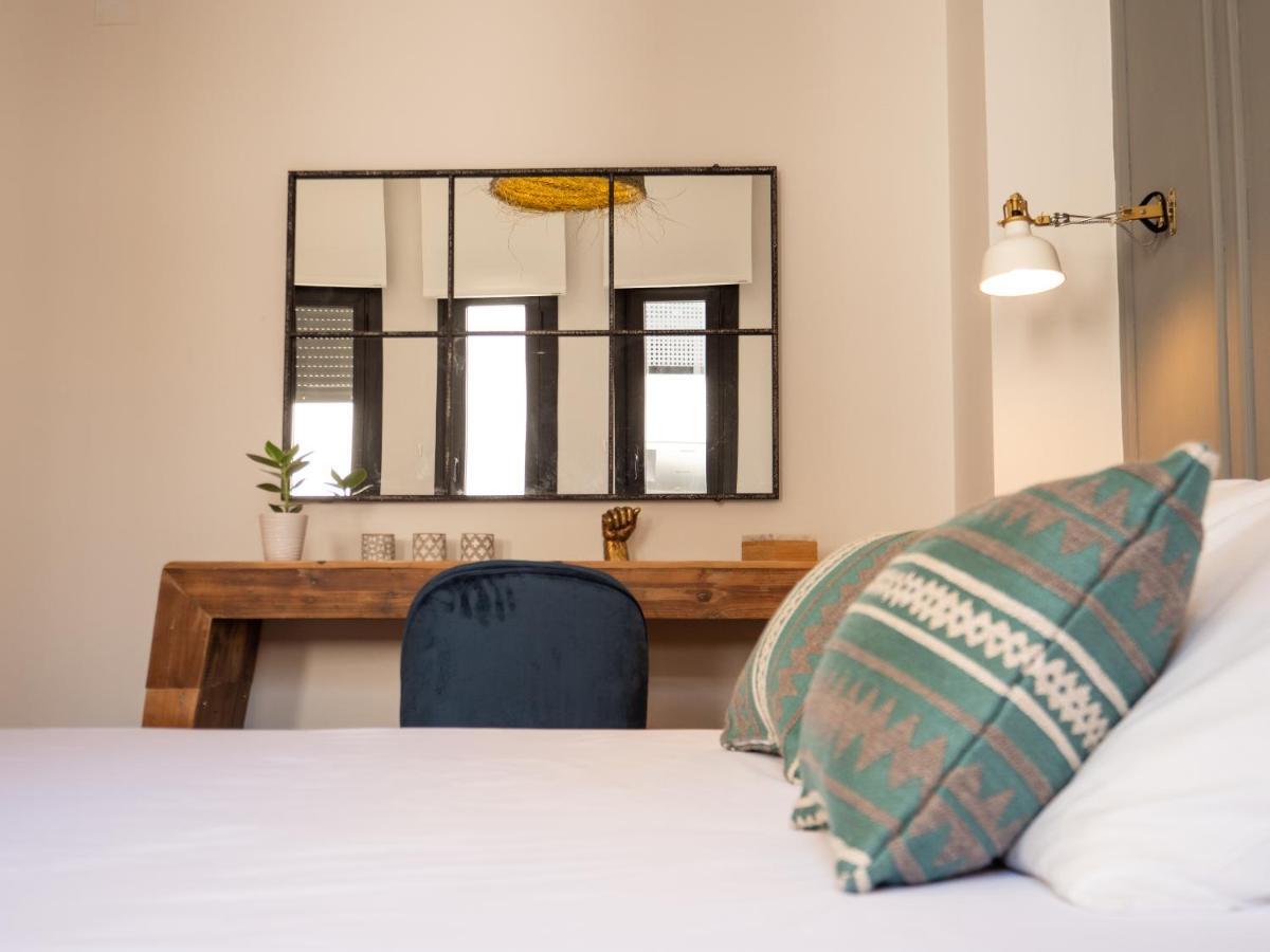 Stylish Apartment In The Heart Of Malaga With Pool エクステリア 写真