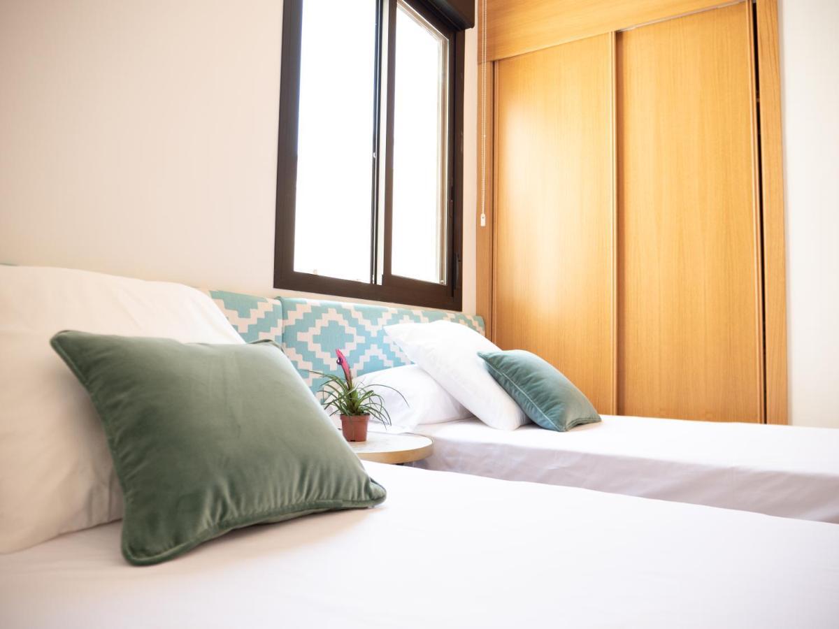 Stylish Apartment In The Heart Of Malaga With Pool エクステリア 写真