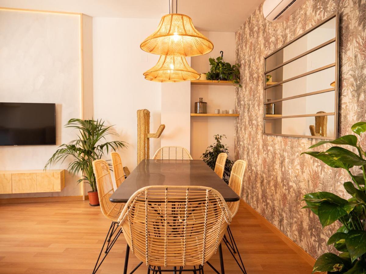 Stylish Apartment In The Heart Of Malaga With Pool エクステリア 写真